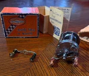 Vintage Shakespeare 1960 Criterion Deluxe Level Winding Reel Model HD W/Box